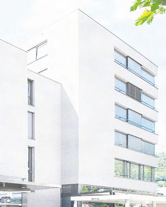 UBS AST Commercial Real Estate Investment Group UBS Switzerland