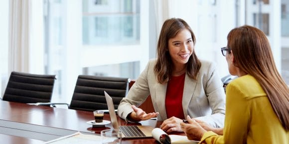 Should I invest? Factors that influence our decision