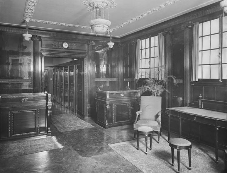 Empfang und Kundenkabinen