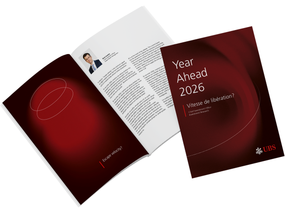 Image de la première de couverture du rapport à côté une page ouverte avec du texte.