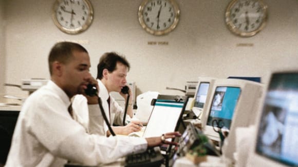 Blick in ein Büro der Credit Suisse in New York um 2000