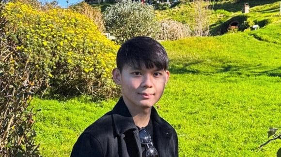 Portrait of Marwin, a UBS Graduate Talent Program participant