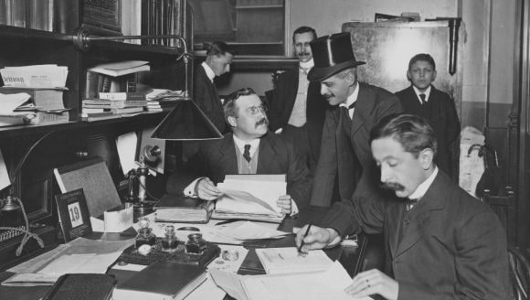 A black and white photo from the history of UBS