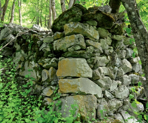 The medieval village of Fang Tiébagette: excavations, research and information