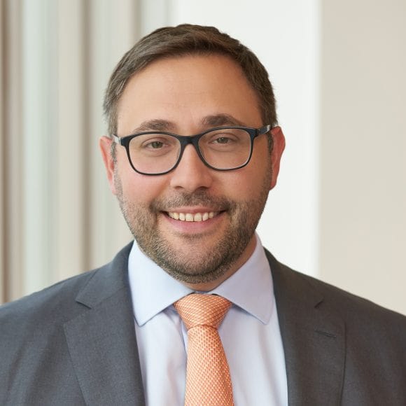 Portrait of Andrew Dubinsky