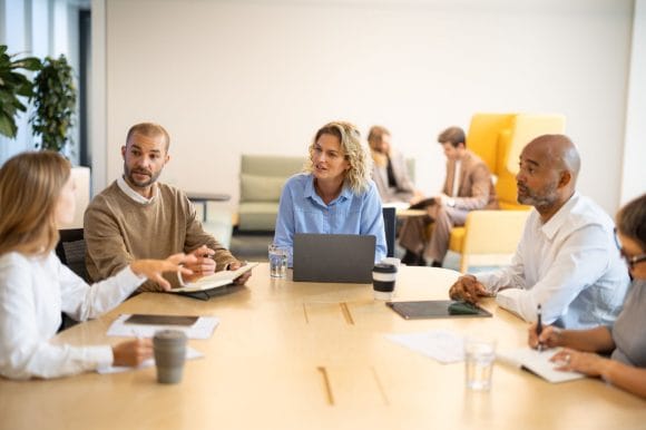 Colegas en una reunión