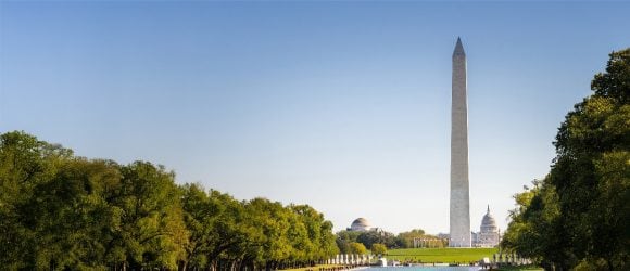 Vista do National Mall em Washington, D.C., com o Monumento a Washington em destaque