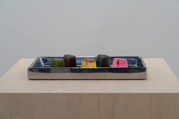 ‘untitled 2019 (five easy pieces) (from the offering series),’ 2019年