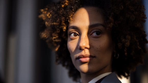 Women looking behind