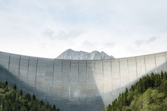Muro de uma barragem 