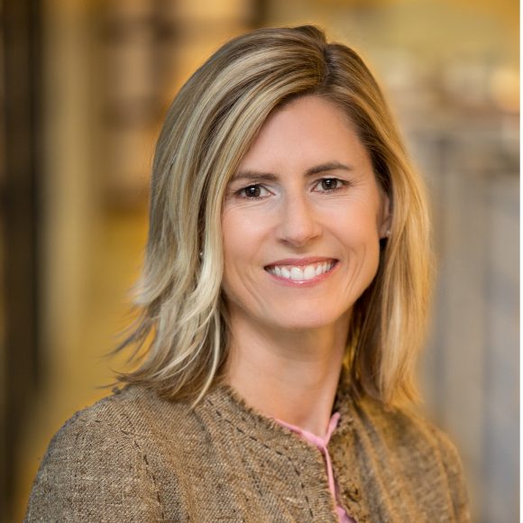 Headshot of Julie Vander Veen